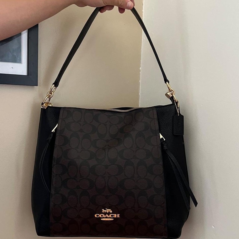 Y2K 2000s Coach Marlon Black Pebbled Leather Shoulder Bag / Handbag
